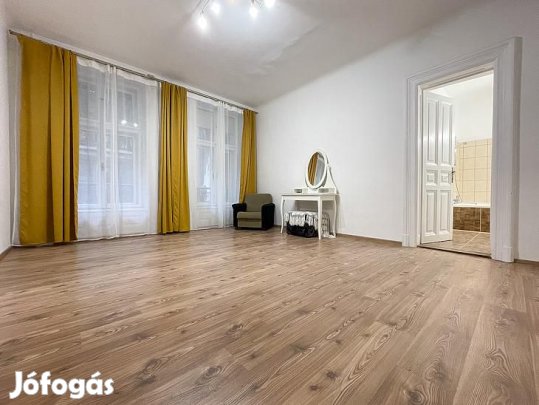 Eladó lakás - Budapest VIII. kerület, Somogyi Béla utca