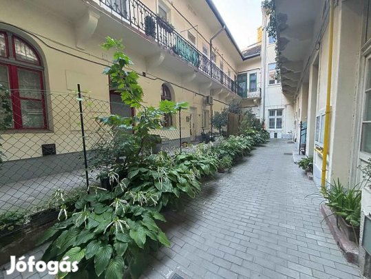 Eladó lakás - Budapest VI. kerület, Nagymező utca
