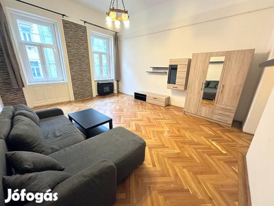 Eladó lakás - Budapest XIII. kerület, Radnóti Miklós utca