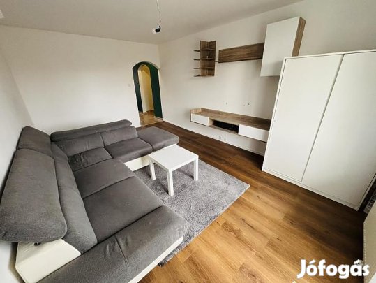 Eladó lakás - Dunakeszi