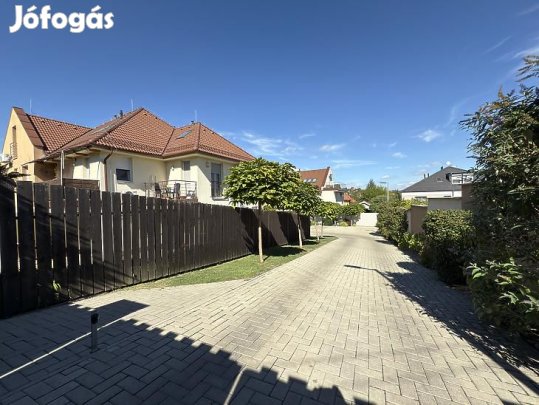 Eladó lakás - Szentendre