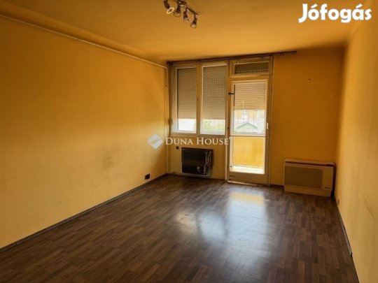 Eladó lakás a Faraktár utcán