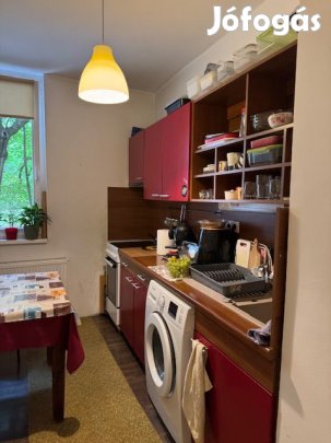 Eladó lakás a Komáromi úton!
