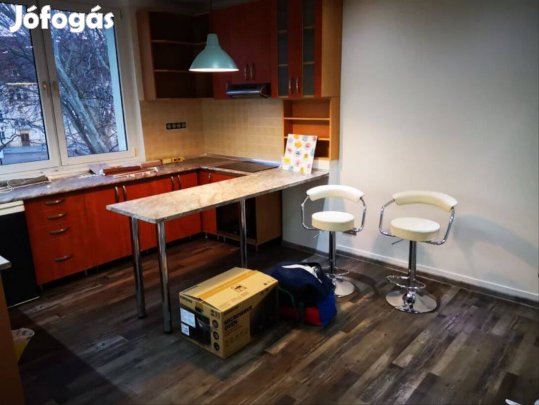 Eladó lakás tégla szigetelt
