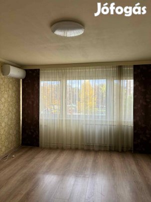 Eladó lakás újlipótvárosban a Duna-parton