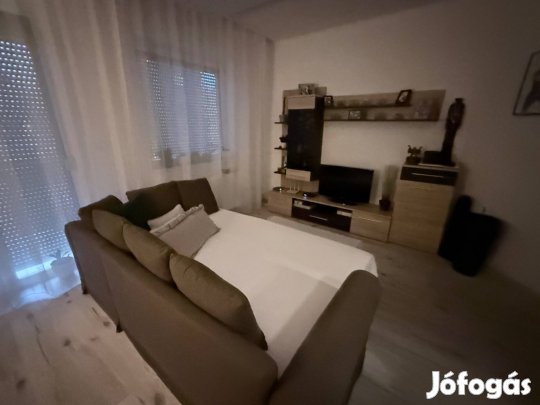 Eladó lakóparki lakás Üllőn