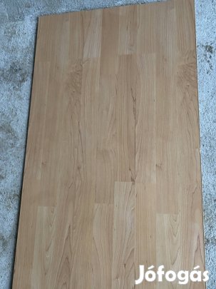 Eladó laminált padló