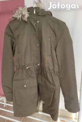 Eladó lány télikabát, 164-es, újszerű állapotban