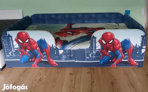 Eladó leesésgátlós kiságy hozzá tartozó fotellal!