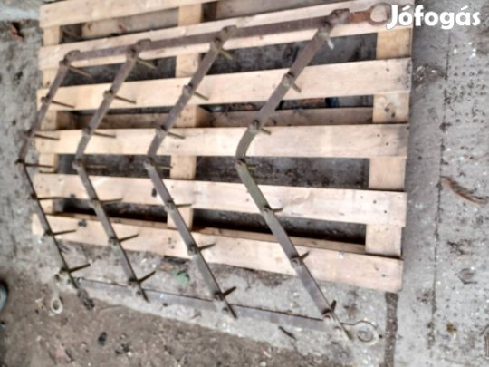 Eladó ló vontatású fogasok.