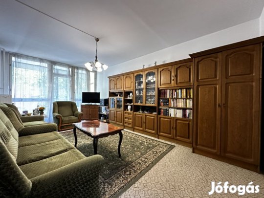 Eladó magasföldszinti lakás a Kertvárosban