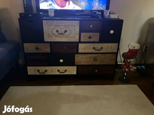 Eladó mangófa komód