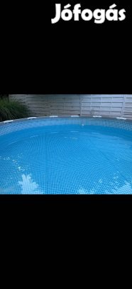 Eladó medence