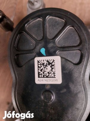 Eladó mercedes b180cdi w247 hátsó elektromos féknyereg és Kerékagy 