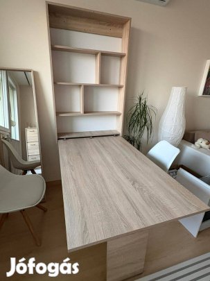 Eladó modern összecsukható étkezőasztal Ombo két székkel