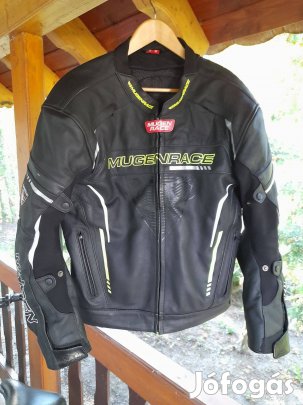 Eladó motoros bőrkabát !