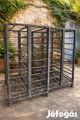 Eladó mozgatható tojástartó