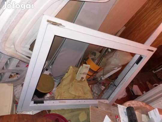 Eladó műanyag nyíló ablak üveg nélkül!