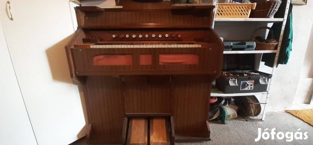 Eladó működőképes harmónium