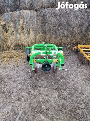 Eladó munkaeszkozok