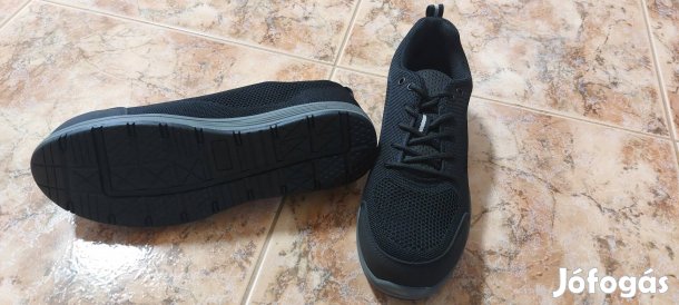 Eladó munkavedelmi cipő.