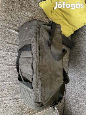 Eladó nagy hátizsák