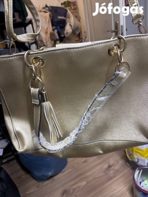 Eladó nagyméretű női táska! Olcsón