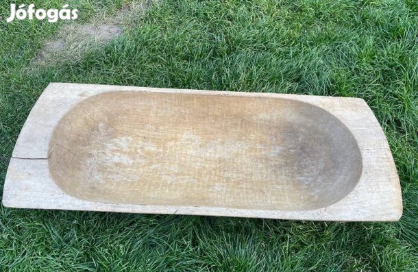 Eladó nagyméretű teknő