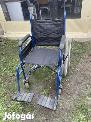 Eladó nagyon jó állapban egy rehabkocsi!8