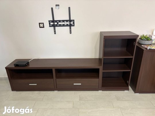 Eladó nappali bútorok