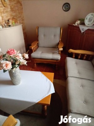 Eladó nappali ülő garnitúra