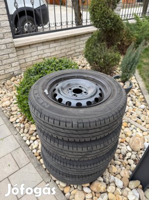 Eladó nissan micra 4x100 r14 felni garnitúra