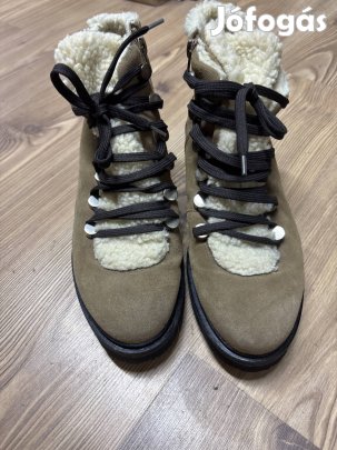 Eladó női 39-es bakancs! Gyapjú béléses! Olcsón