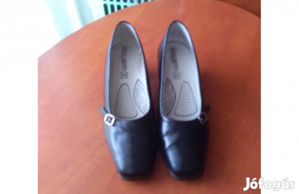 Eladó női, bőr, alkalmi cipő