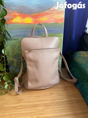 Eladó női bőr hátizsák