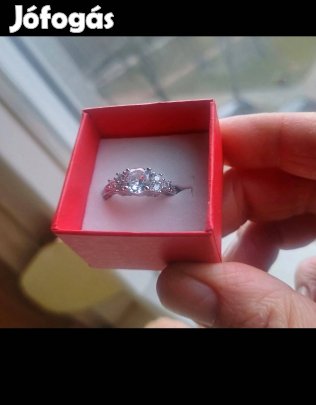 Eladó női gyűrű-2600ft