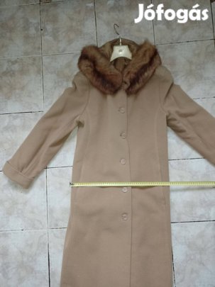 Eladó női hosszu szövetkabát Zalaegerszegen