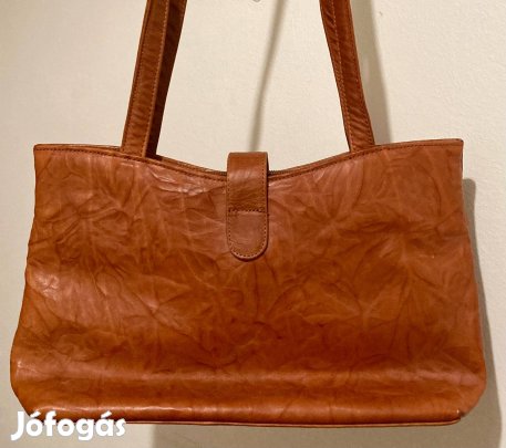 Eladó női táska