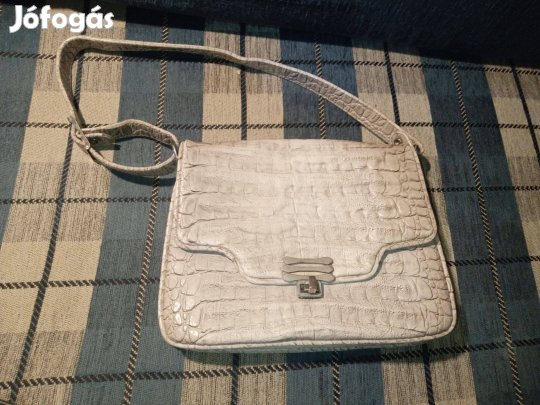 Eladó női táska