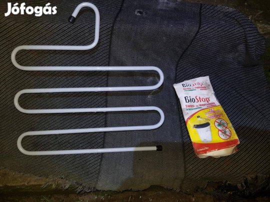 Eladó nyakkendő, sál, öv, fogas