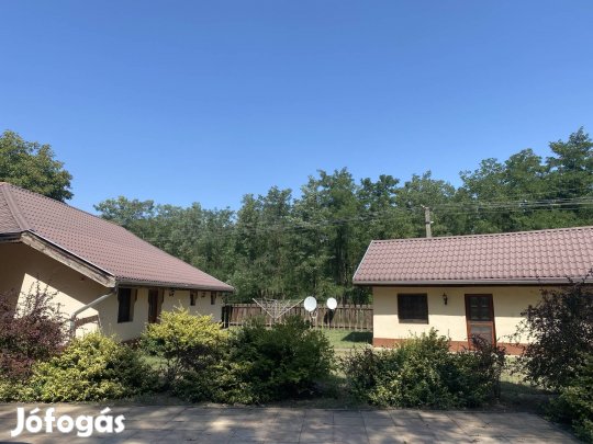 Eladó nyaraló Ház