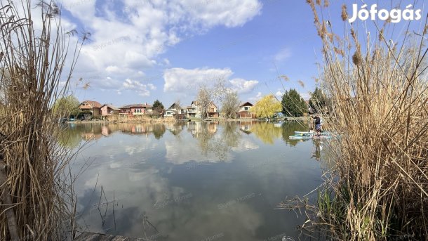 Eladó nyaraló, Dunaharaszti