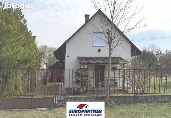 Eladó nyaraló, Tápiószentmárton Üdülőterület, 29500000 Ft, 57 n 594_ci