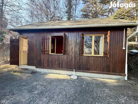 Eladó nyaraló - Vác