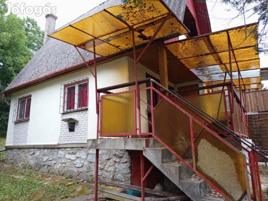 Eladó nyaraló a rakacai tónál !