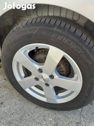 Eladó nyári gumi alufelnivel