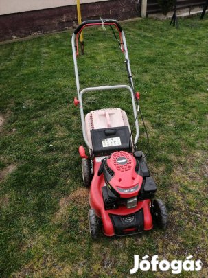 Eladó önjárós fűnyíró alkatrésznek is