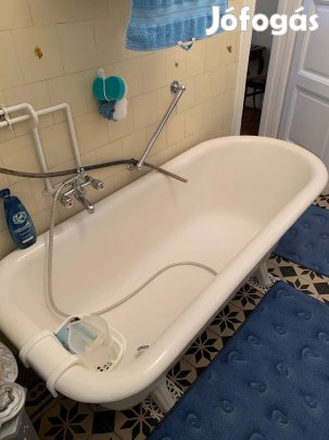 Eladó öntöttvas fürdőkád