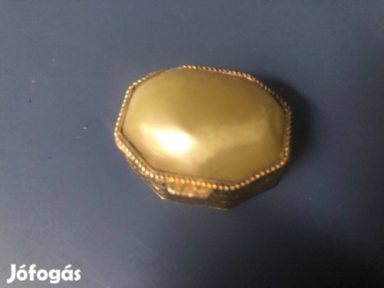 Eladó onyx kővel diszitett réz vésett szelence