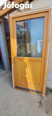 Eladó osztrák bontott mellék bejárati ajtó! 